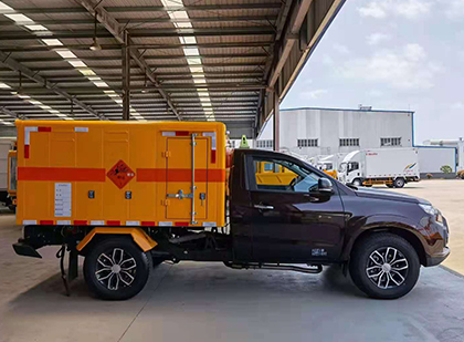 襄城爆破器材运输车